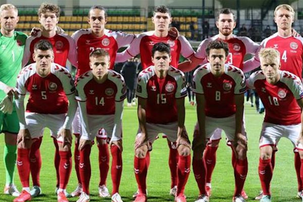 team photo for Dinamarca